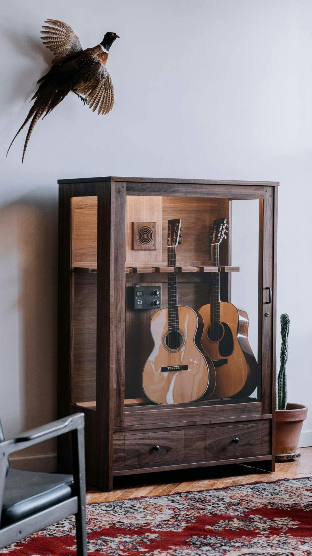 Olin Guitar Stand - American Music Furniture