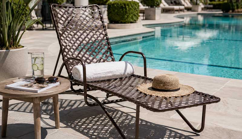 tamiami chaise lounge with hat