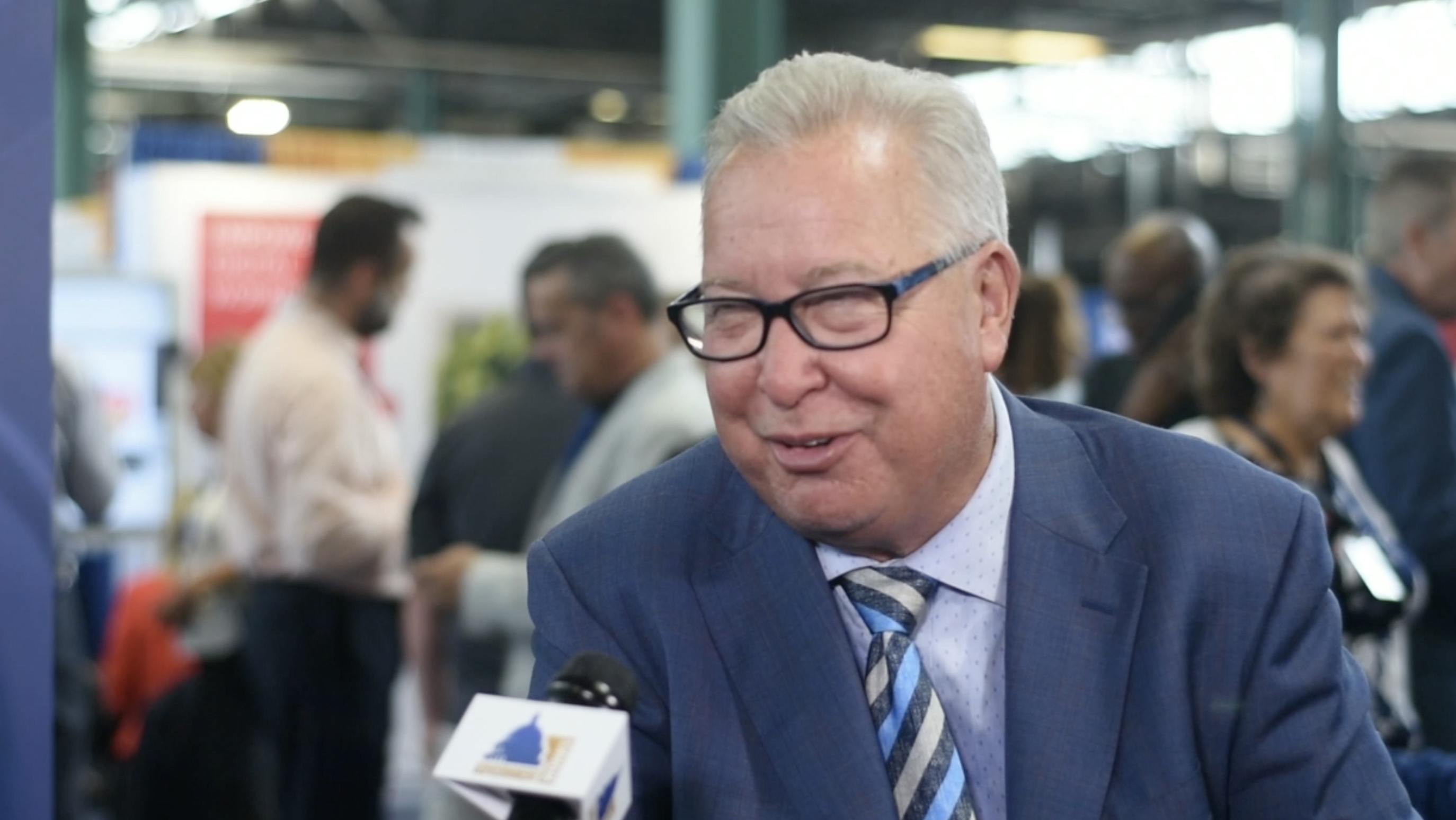 Ron Jaworski Knew… - Focus Media Services