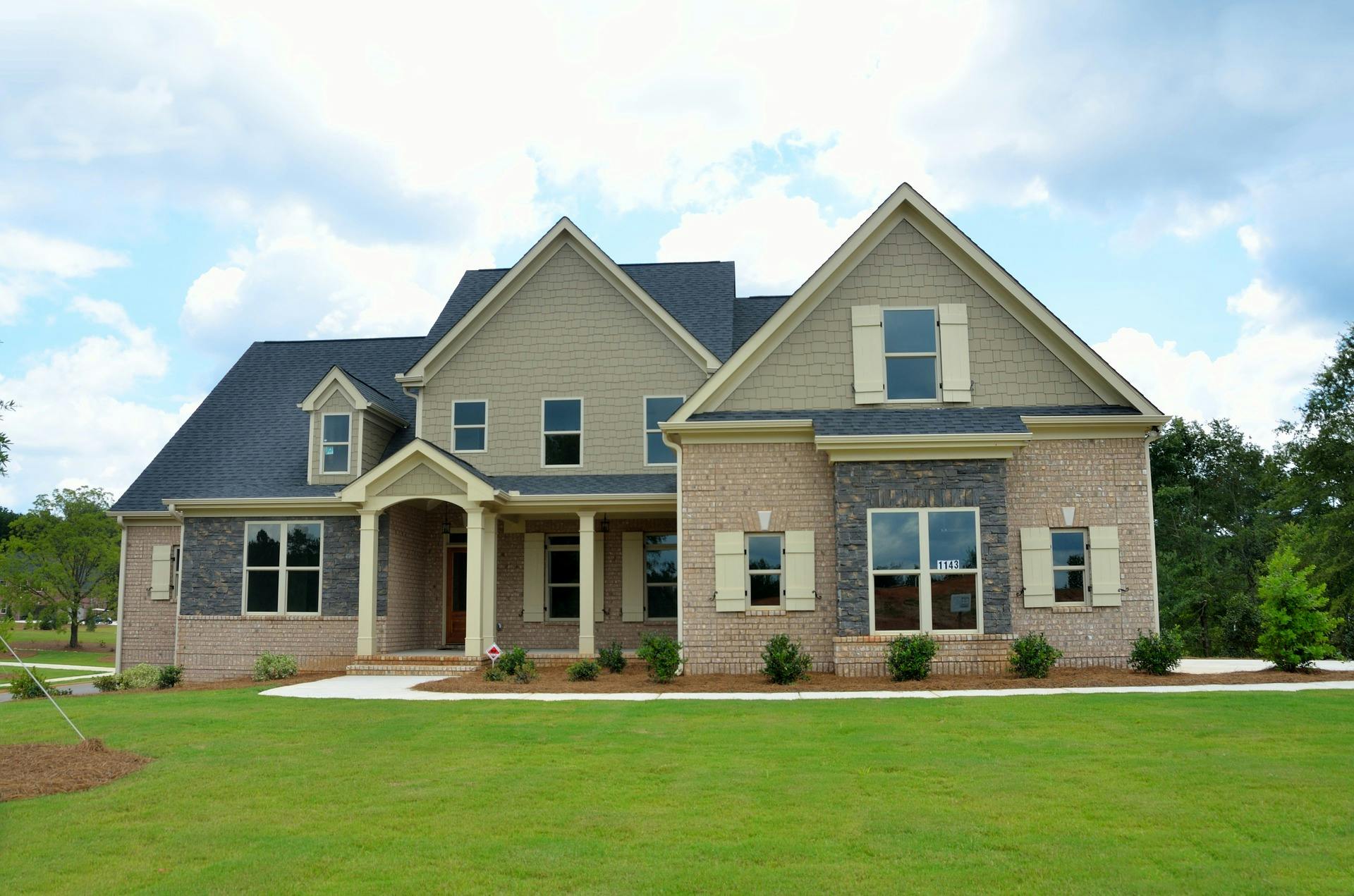 Stone and Brick Veneer Installation