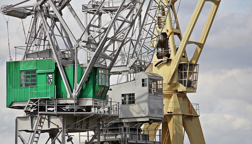 ship cargo crane maintenance