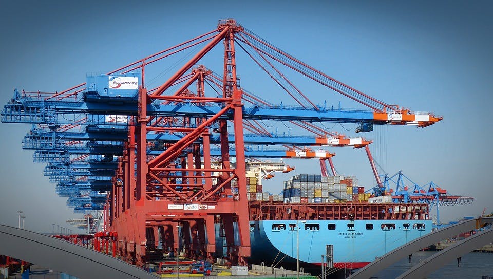 marine cargo crane maintenance